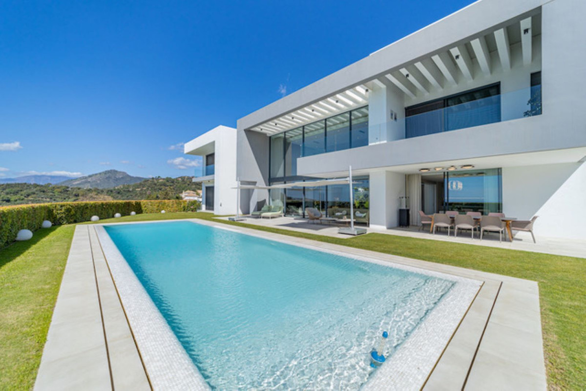 Detached Villa In Los Arqueros, Costa Del Sol, Spain