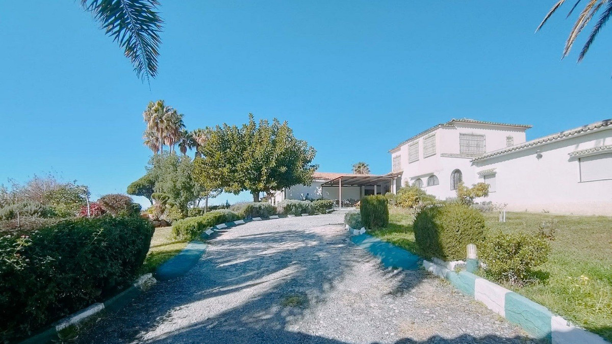 Detached Villa In Marbella, Costa Del Sol, Spain
