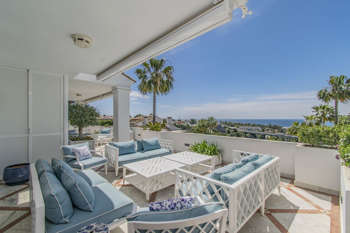 Middle Floor Apartment In Sierra Blanca, Costa Del Sol, Spain