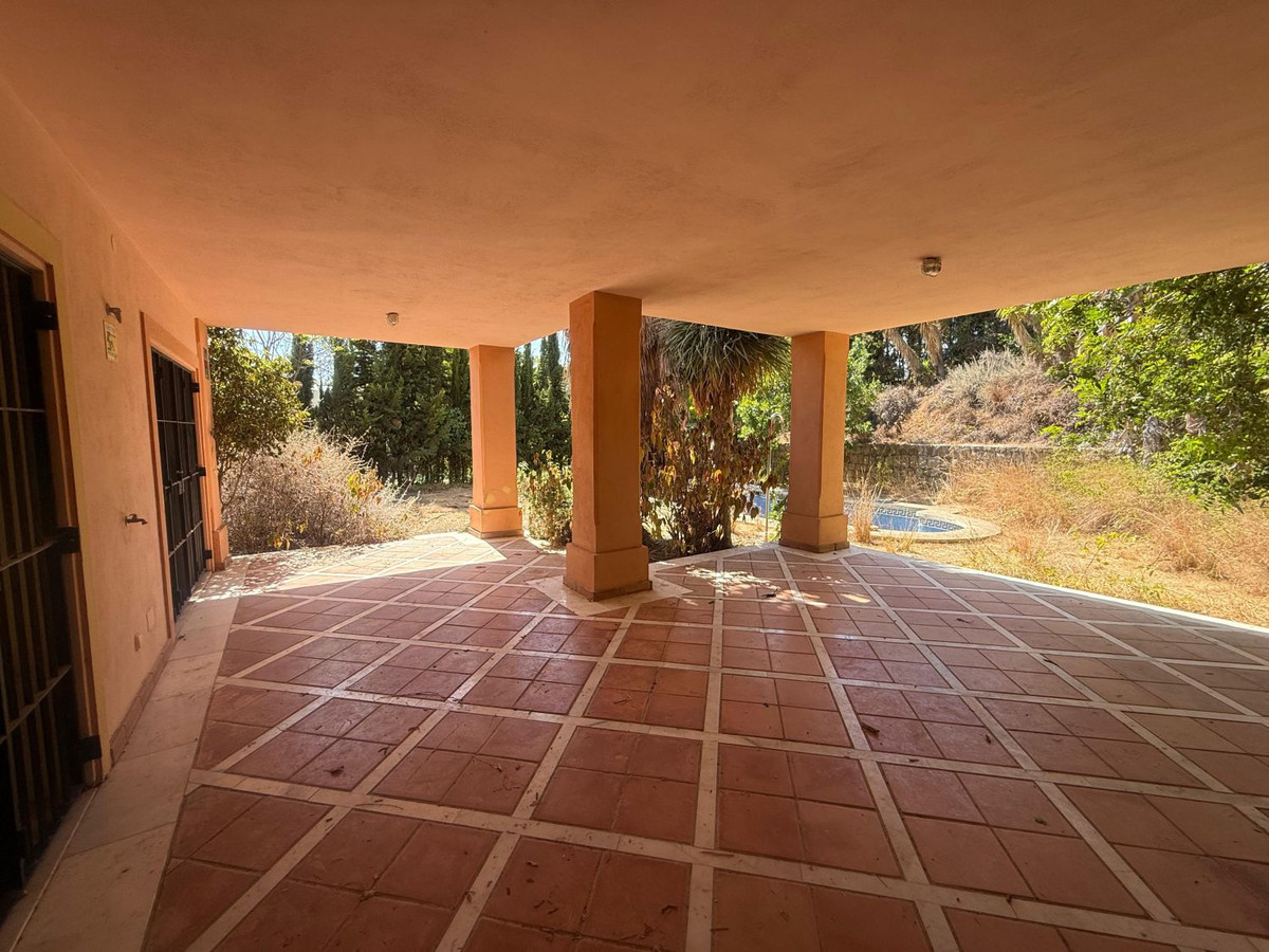 Townhouse In Nueva Andalucía, Costa Del Sol, Spain