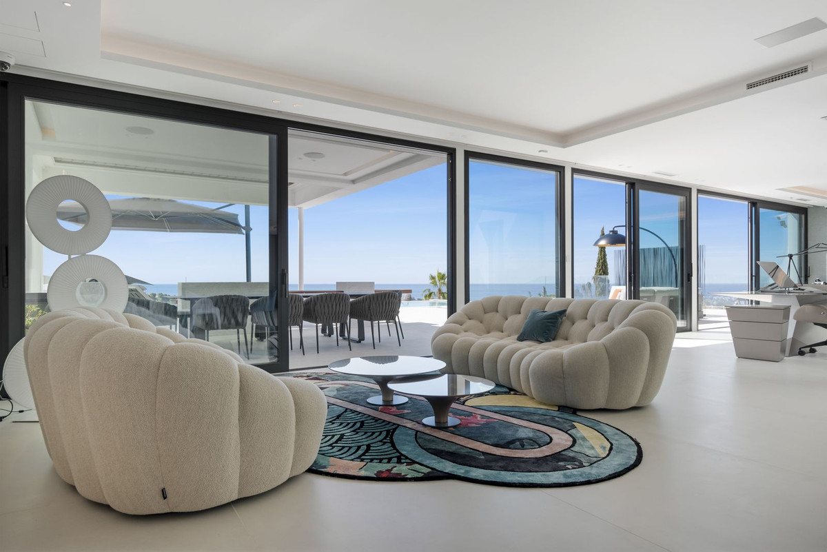 Detached Villa In El Paraiso, Costa Del Sol, Spain