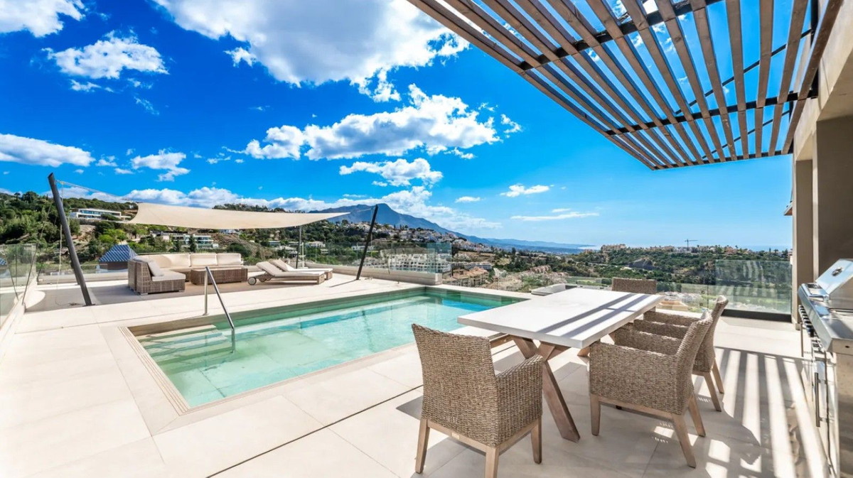 Detached Villa In Los Arqueros, Costa Del Sol, Spain