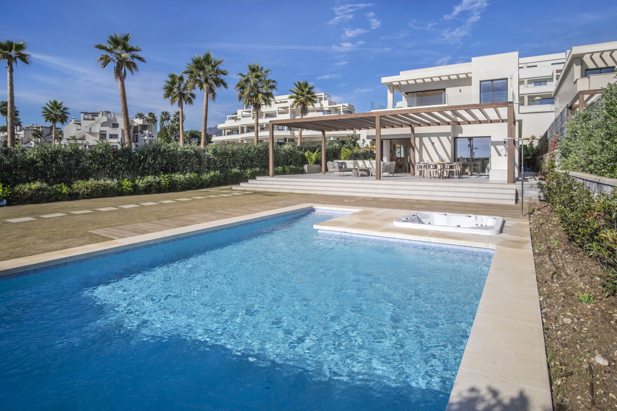 Detached Villa In New Golden Mile, Costa Del Sol, Spain