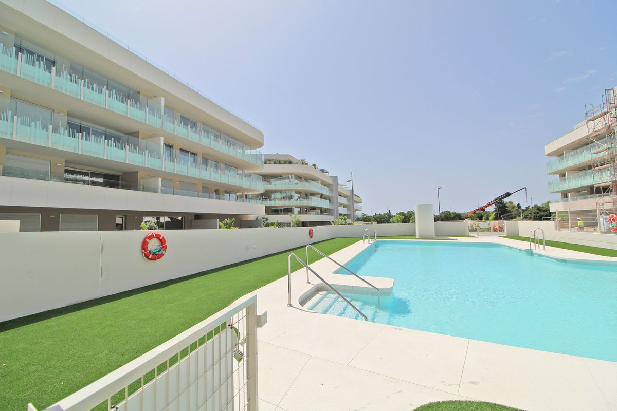 Middle Floor Apartment In San Pedro De Alcántara, Costa Del Sol, Spain