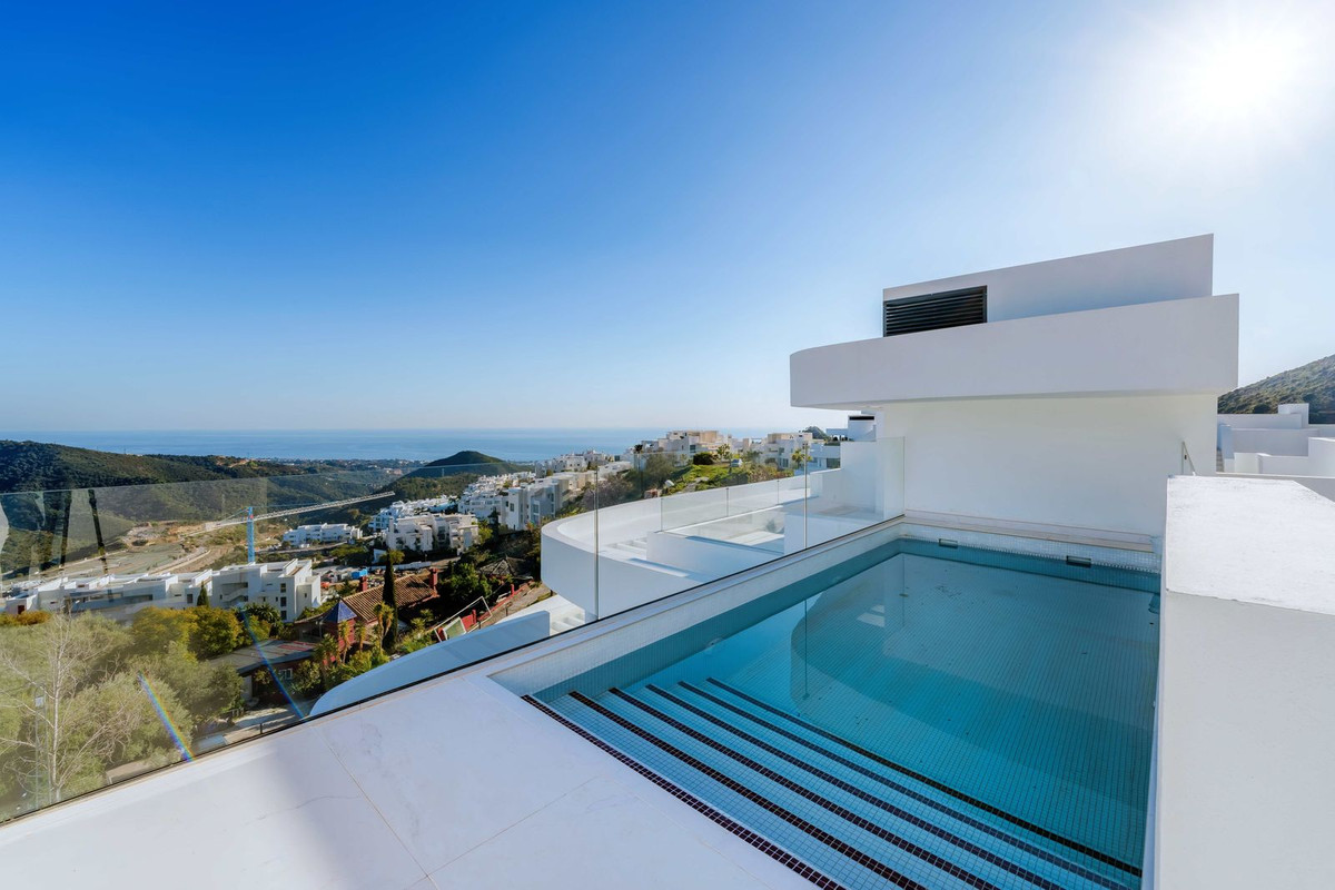 Penthouse In Ojén, Costa Del Sol, Spain