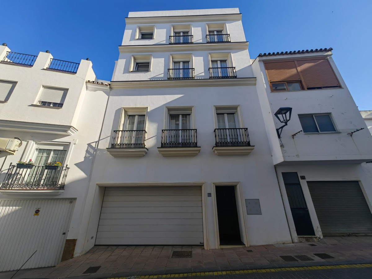 Detached Villa In Estepona, Costa Del Sol, Spain