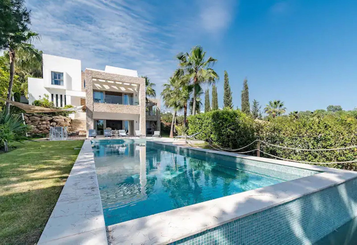 Detached Villa In Benahavís, Costa Del Sol, Spain