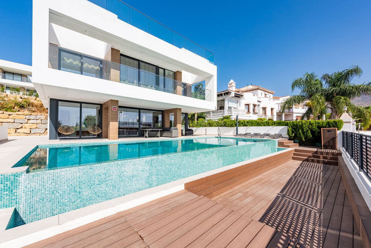 Detached Villa In Estepona, Costa Del Sol, Spain