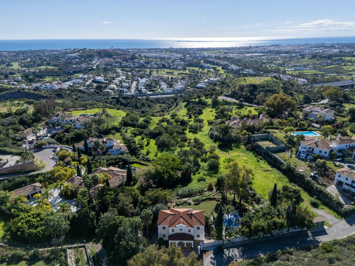 Detached Villa In Nueva Andalucía, Costa Del Sol, Spain