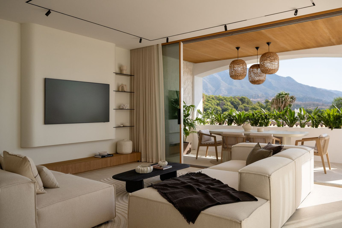 Townhouse In Nueva Andalucía, Costa Del Sol, Spain