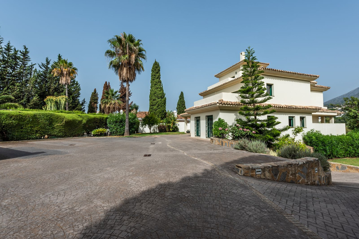 Detached Villa In Marbella, Costa Del Sol, Spain