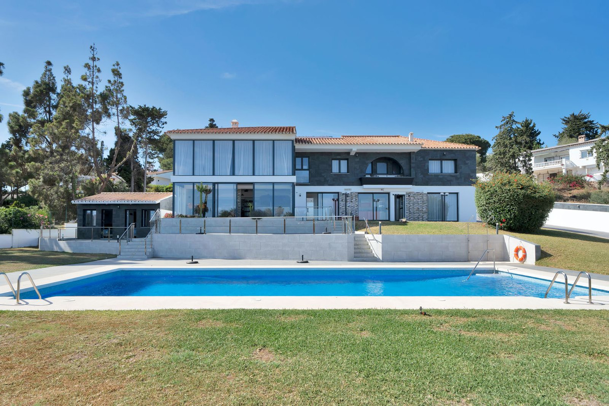 Detached Villa In El Chaparral, Costa Del Sol, Spain