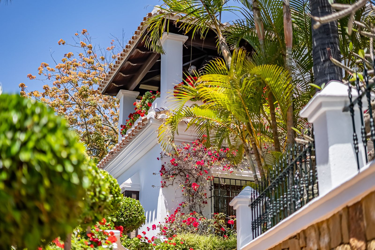 Detached Villa In Bahía De Marbella, Costa Del Sol, Spain