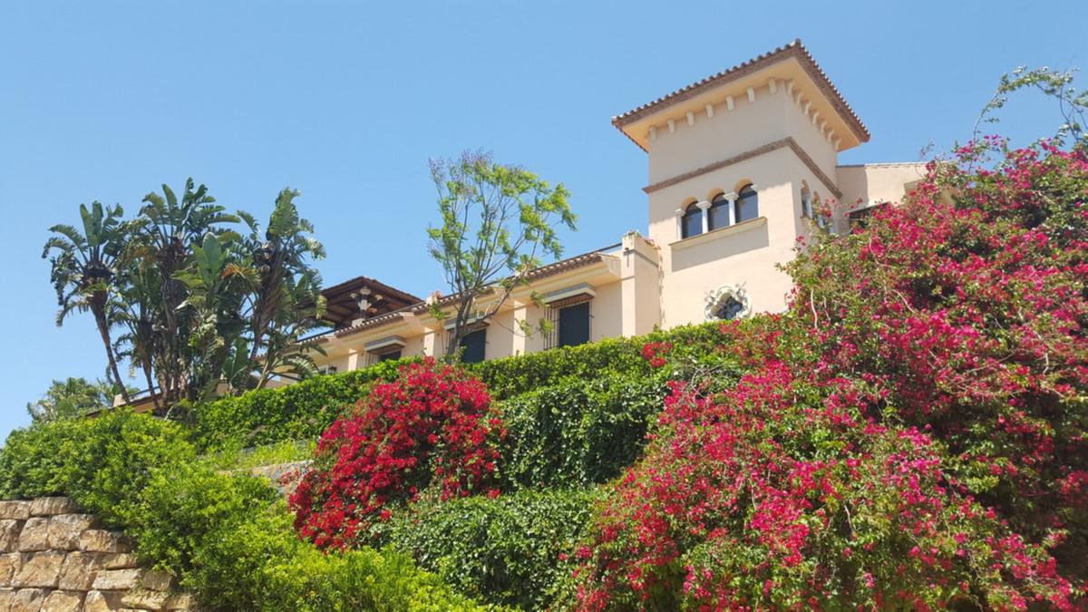 Detached Villa In Estepona, Costa Del Sol, Spain