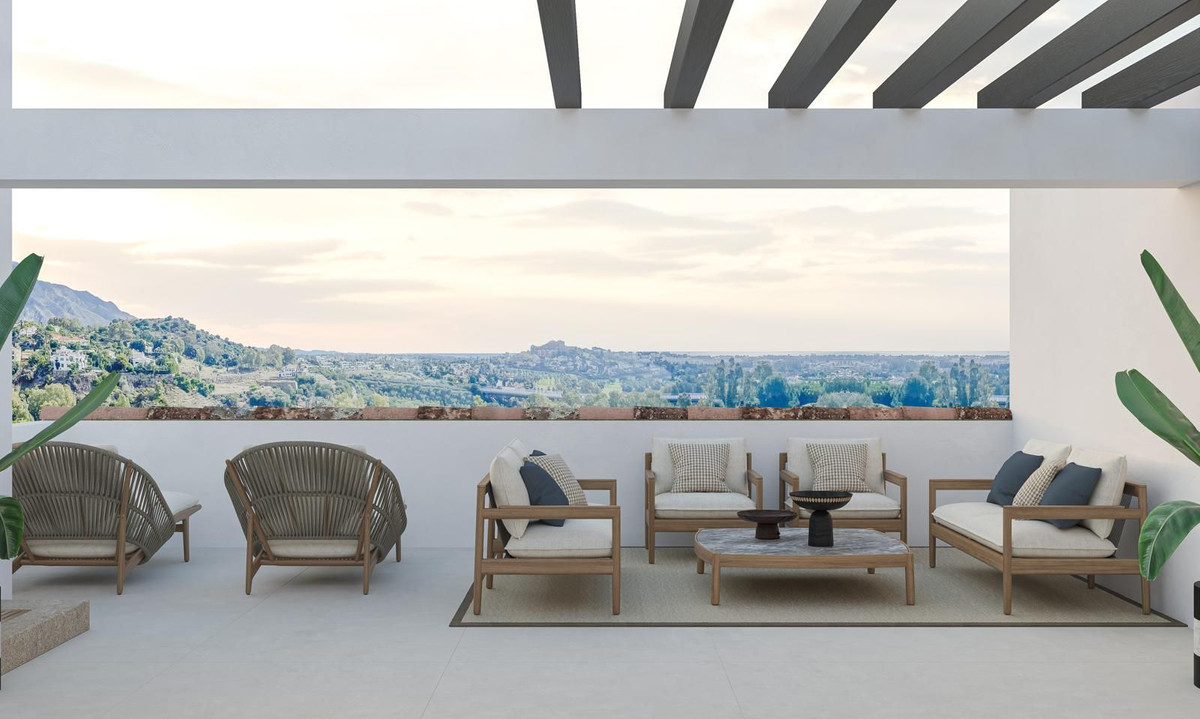 Townhouse In La Quinta, Costa Del Sol, Spain