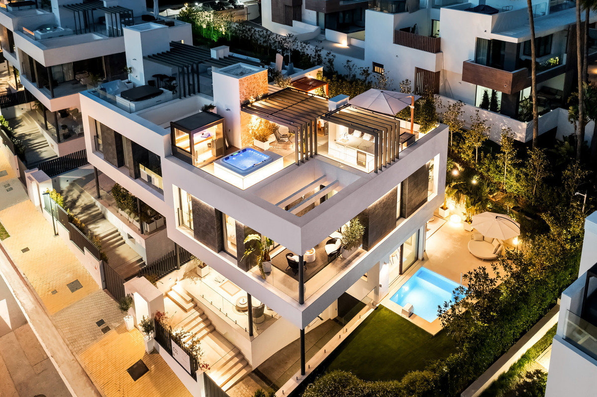 Semi-detached House In Sierra Blanca, Costa Del Sol, Spain