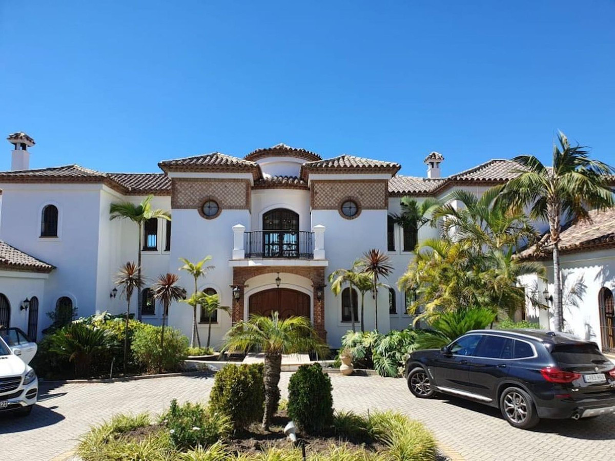 Detached Villa In Benahavís, Costa Del Sol, Spain