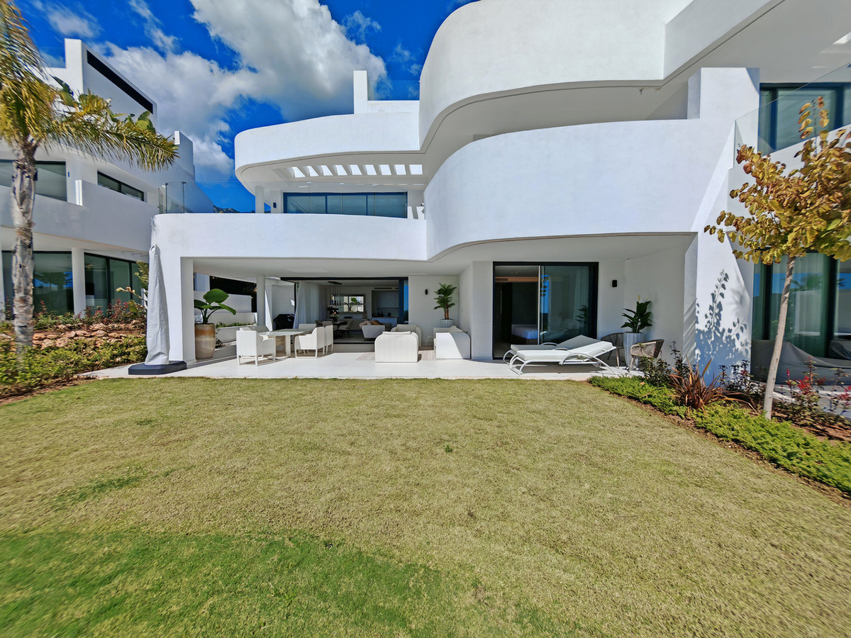 Ground Floor Apartment In Ojén, Costa Del Sol, Spain