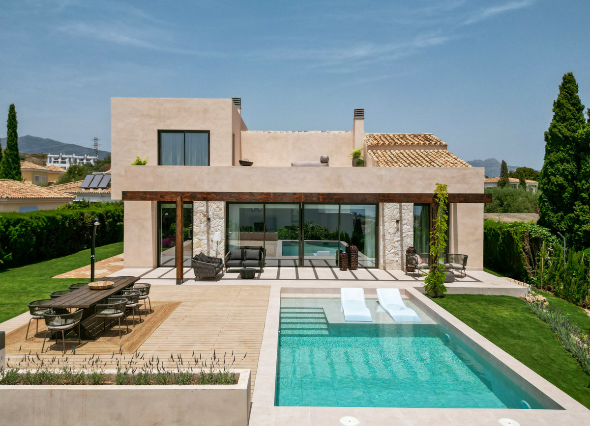 Detached Villa In Benahavís, Costa Del Sol, Spain