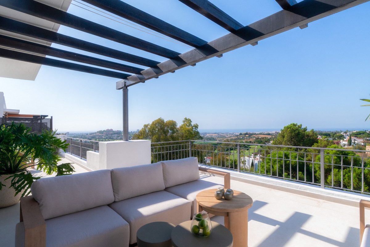 Penthouse Duplex In La Quinta, Costa Del Sol, Spain