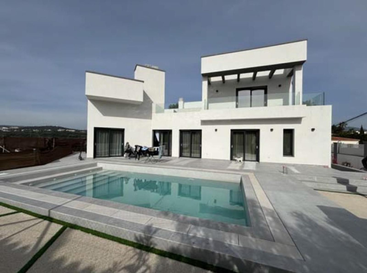 Detached Villa In Estepona, Costa Del Sol, Spain