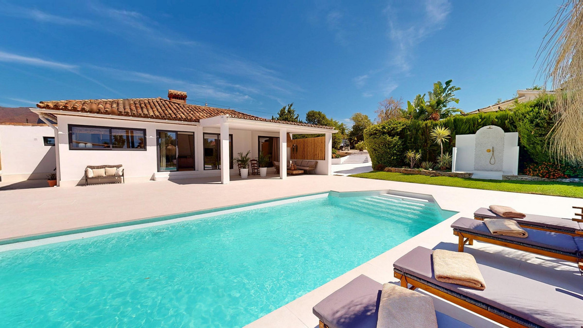 Detached Villa In Estepona, Costa Del Sol, Spain