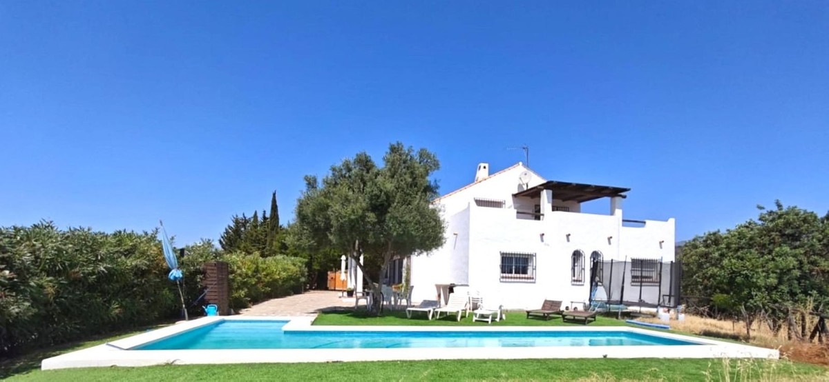 Detached Villa In Estepona, Costa Del Sol, Spain