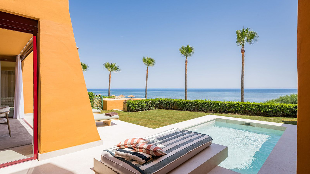 Ground Floor Apartment In New Golden Mile, Costa Del Sol, Spain