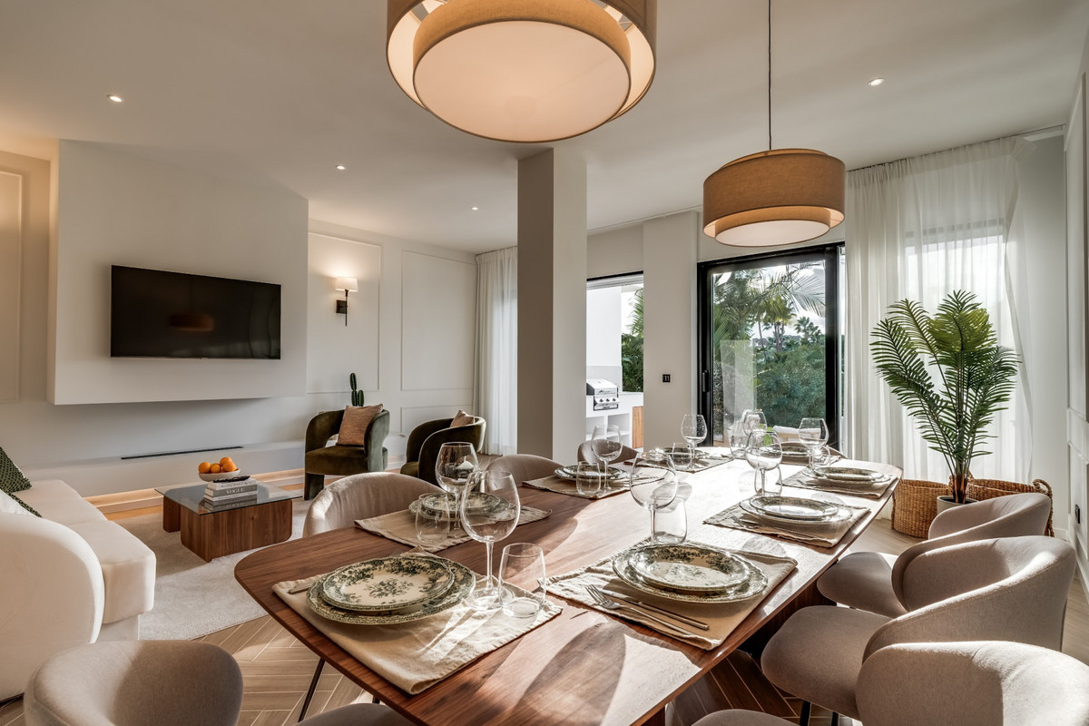 Townhouse In Nueva Andalucía, Costa Del Sol, Spain