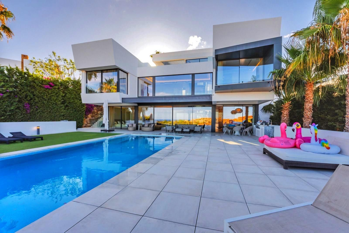 Detached Villa In Benahavís, Costa Del Sol, Spain