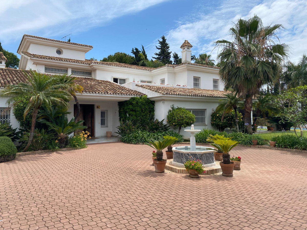 Detached Villa In Guadalmina Baja, Costa Del Sol, Spain