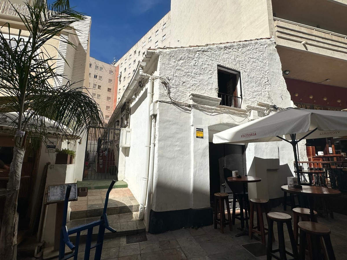 Detached Villa In Marbella, Costa Del Sol, Spain