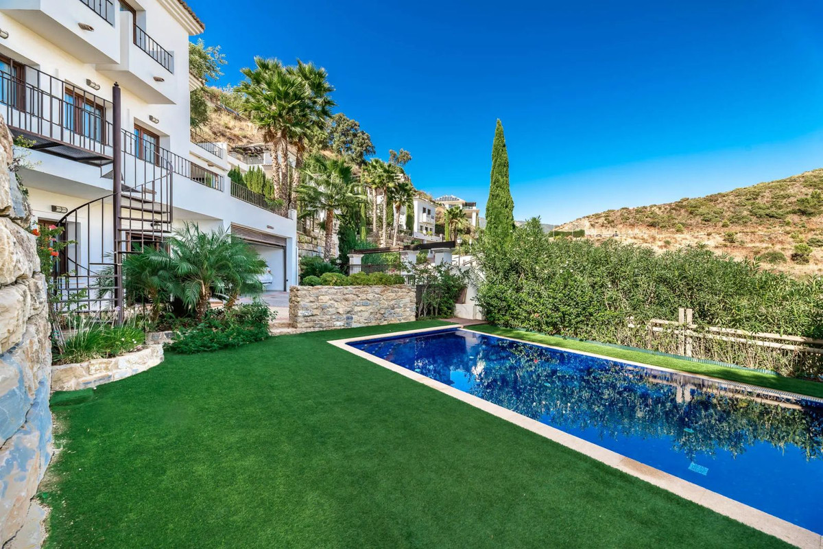 Detached Villa In Benahavís, Costa Del Sol, Spain