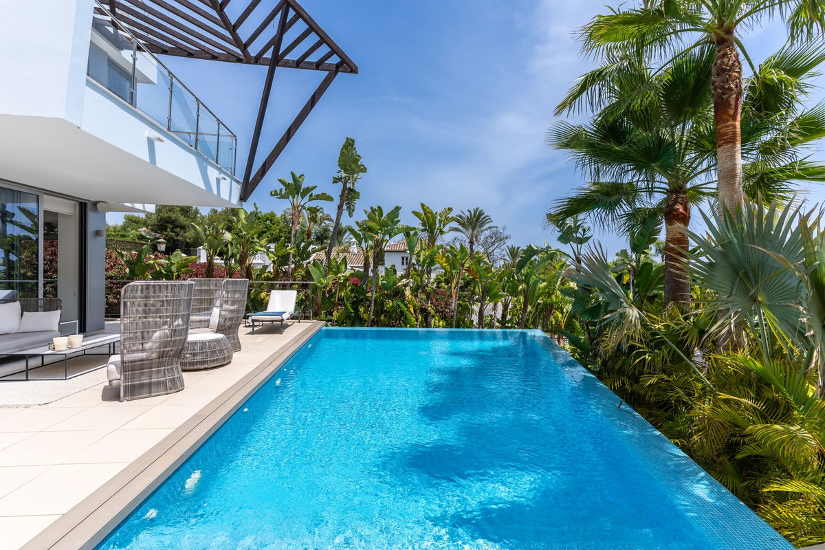 Townhouse In Sierra Blanca, Costa Del Sol, Spain