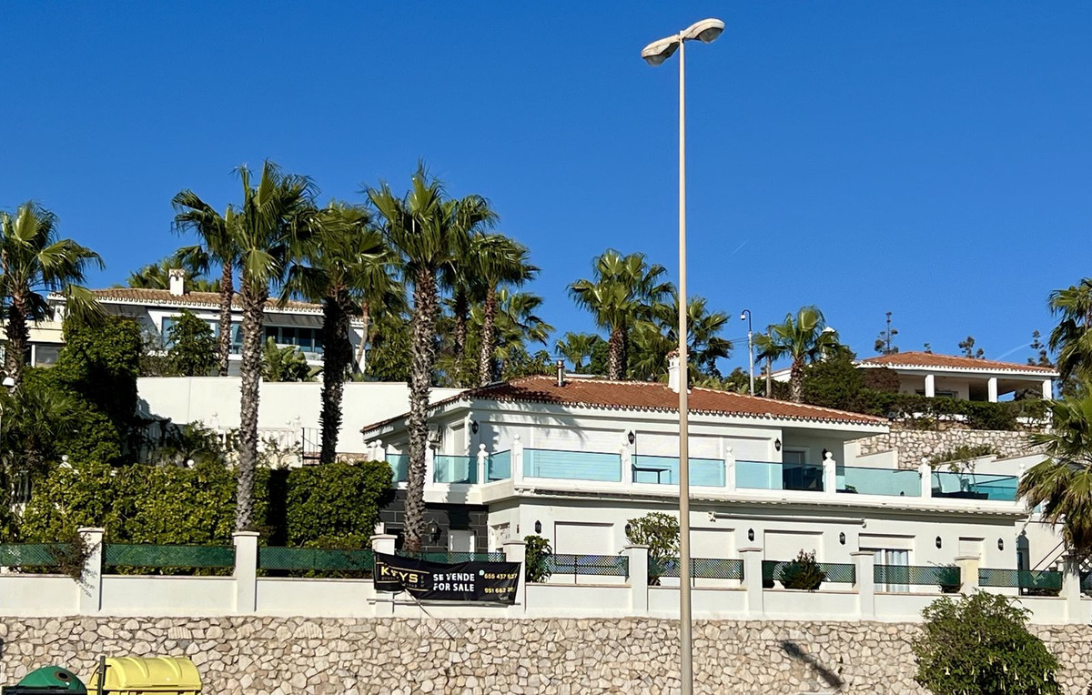 Detached Villa In El Chaparral, Costa Del Sol, Spain