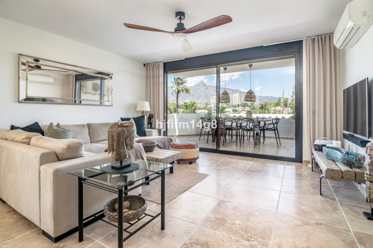 Penthouse Duplex In Nueva Andalucía, Costa Del Sol, Spain