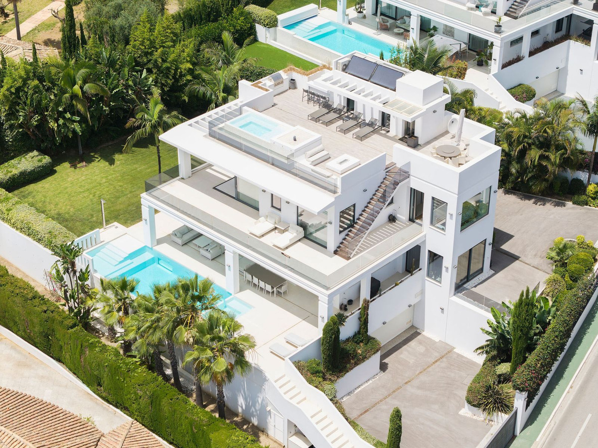 Detached Villa In Nagüeles, Costa Del Sol, Spain