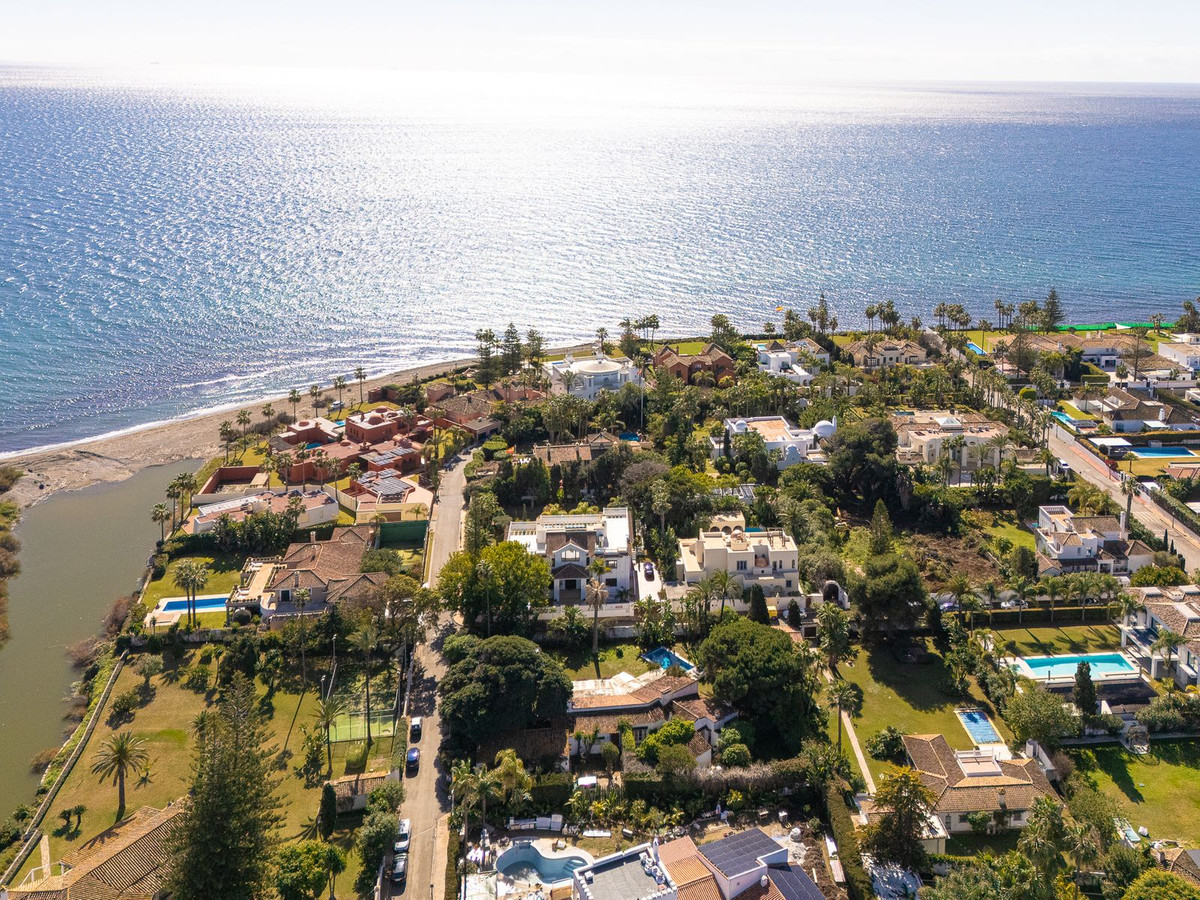 Detached Villa In Guadalmina Baja, Costa Del Sol, Spain