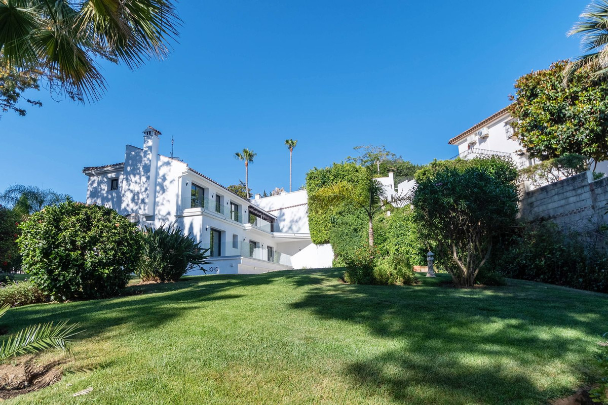 Detached Villa In Marbella, Costa Del Sol, Spain