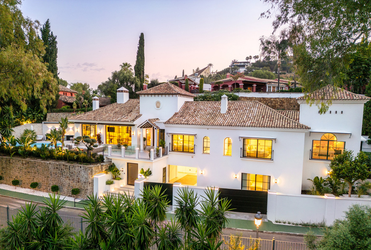 Detached Villa In Benahavís, Costa Del Sol, Spain