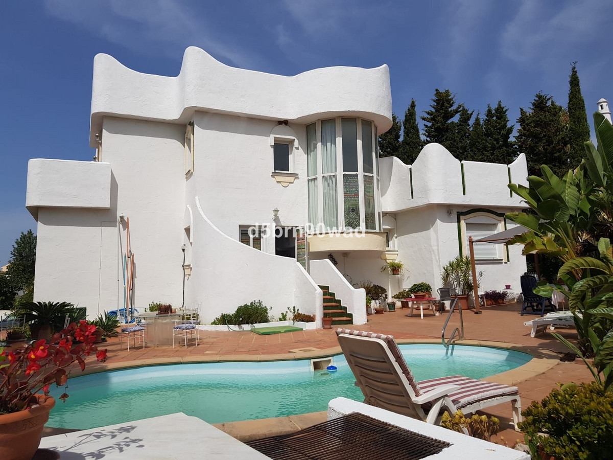 Detached Villa In Marbella, Costa Del Sol, Spain