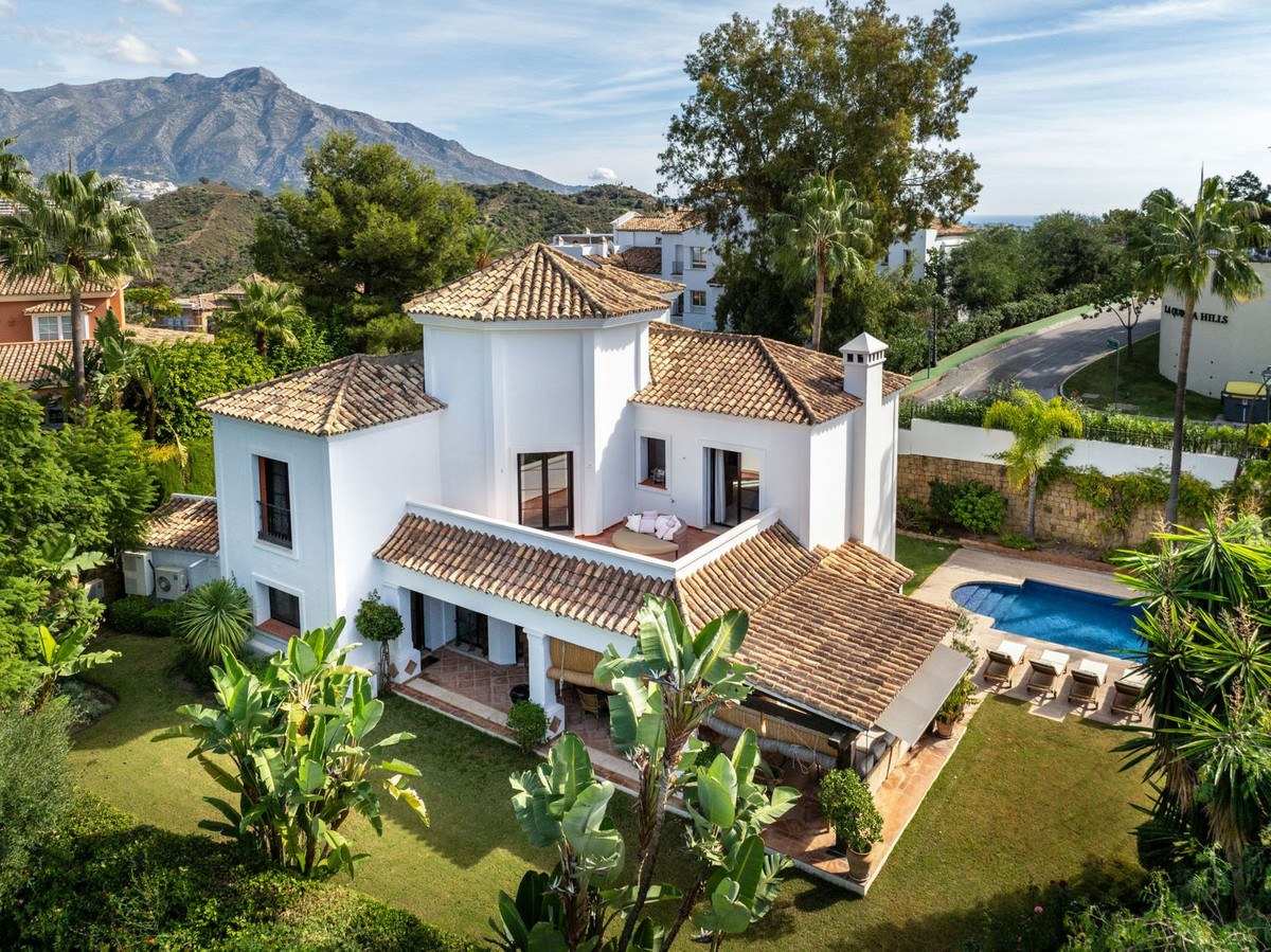 Detached Villa In La Quinta, Costa Del Sol, Spain