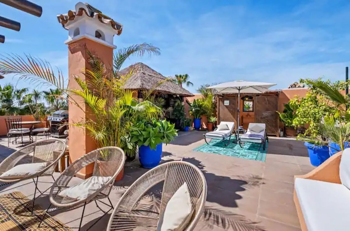 Penthouse In New Golden Mile, Costa Del Sol, Spain