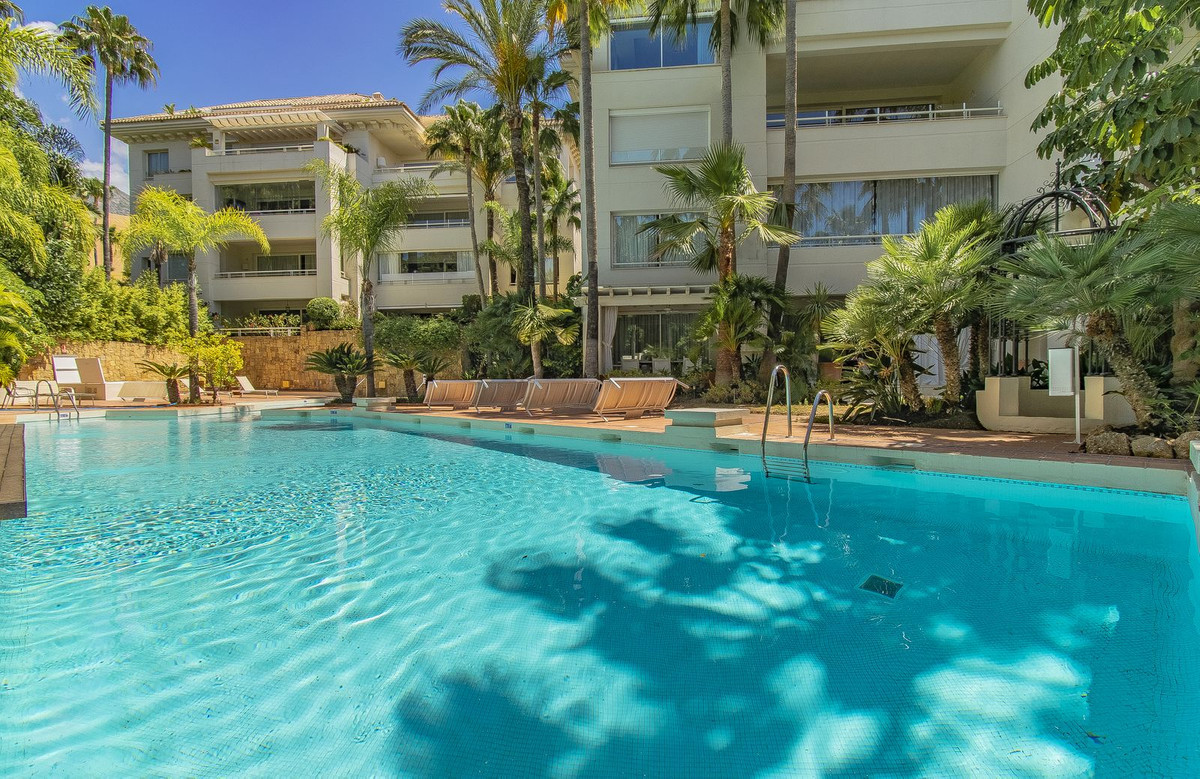 Penthouse In Nagüeles, Costa Del Sol, Spain
