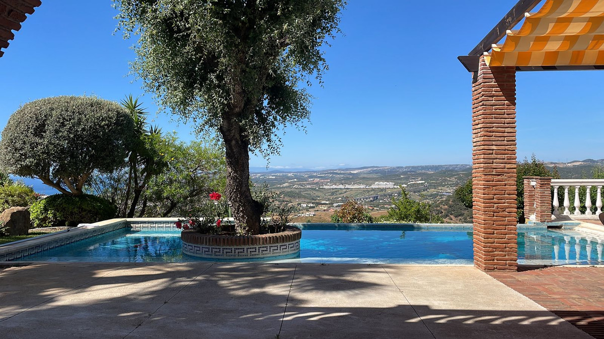 Finca – Cortijo In Estepona, Costa Del Sol, Spain