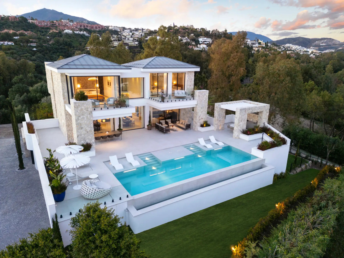 New Development In La Quinta, Costa Del Sol, Spain