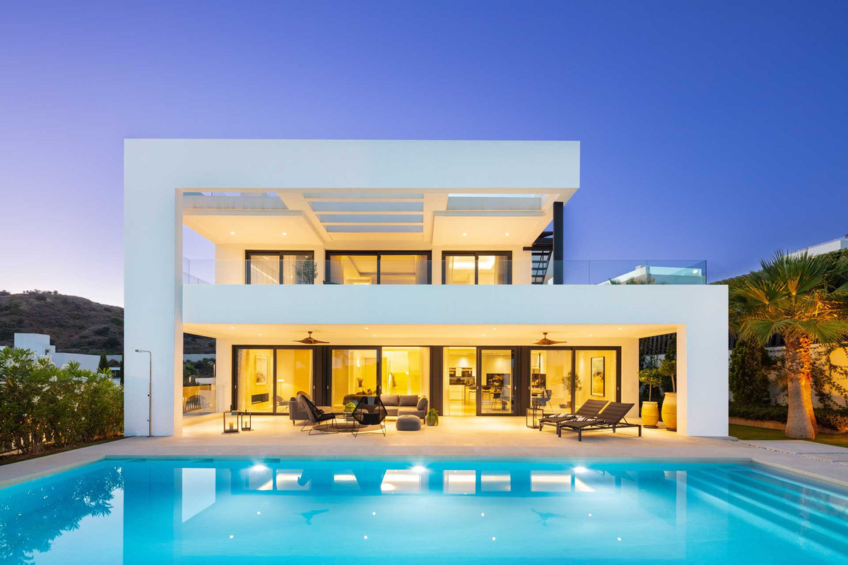 Detached Villa In Nueva Andalucía, Costa Del Sol, Spain